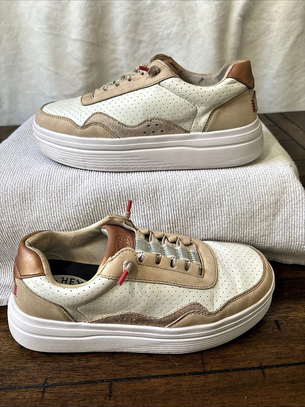 Hey Dude Hudson Lift Sport Shimmer Sneakers White & Tan US 8